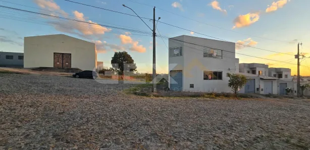 Loja / Salão / Ponto Comercial com 2 Quartos à venda, 146m² no Santa Lúcia, Divinópolis