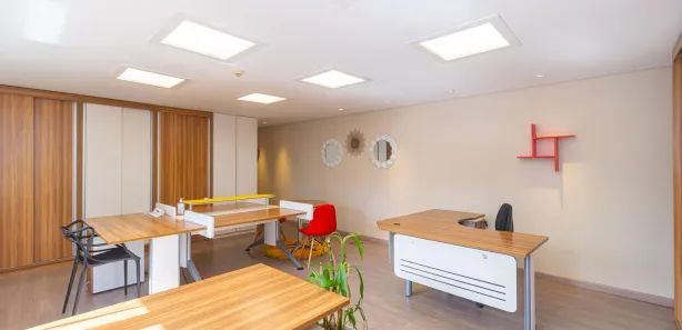 Conjunto Comercial / Sala com 1 Quarto para alugar, 47m² no Vila Izabel, Curitiba