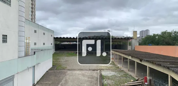 Galpão / Depósito / Armazém para alugar, 870m² no Vila Caldas, Carapicuíba