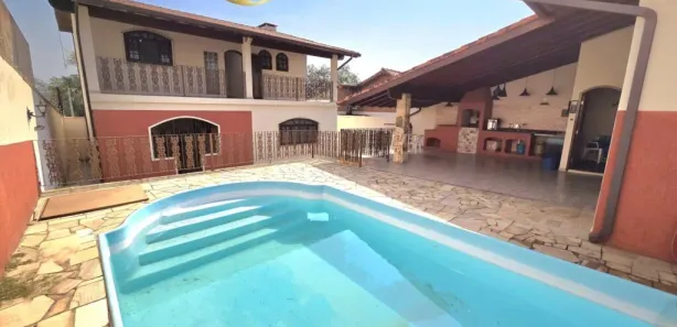 Sobrado com 4 Quartos à venda, 159m² no Jardim Brasília 2, Resende
