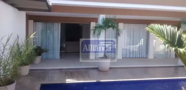 Casa de Condomínio com 4 Quartos à venda, 460m² no Itaipu, Niterói