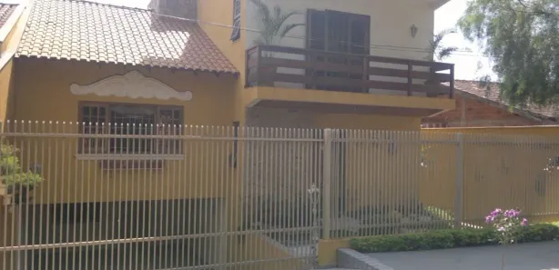 Sobrado com 3 Quartos à venda, 300m² no Centro, Ibiporã