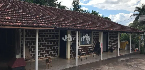 Fazenda / Sítio / Chácara com 4 Quartos à venda, 700m² no Chácaras Cambé Londrina, Cambé