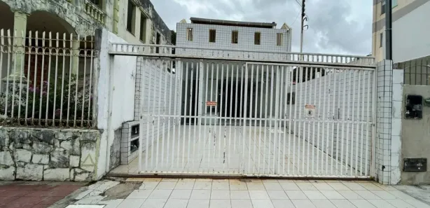 Casa com 3 Quartos à venda, 351m² no São José, Aracaju