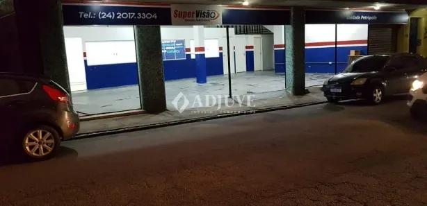 Loja / Salão / Ponto Comercial com 1 Quarto à venda, 299m² no Bingen, Petrópolis
