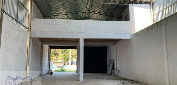 Galpão / Depósito / Armazém para alugar, 300m² no Flamengo, Maricá
