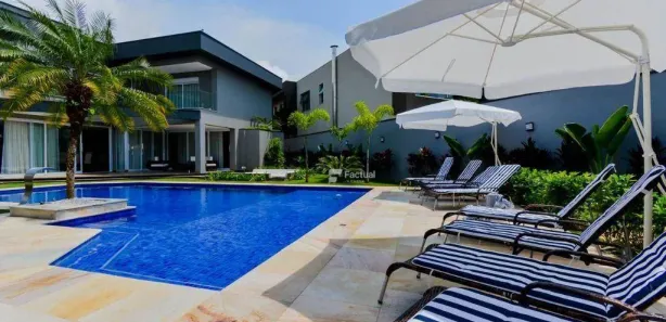 Casa de Condomínio com 7 Quartos à venda, 736m² no Jardim Acapulco, Guarujá
