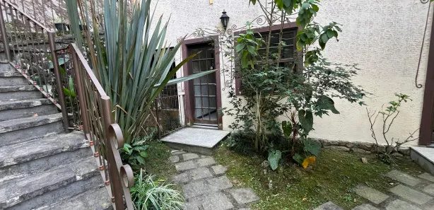 Casa de Condomínio com 1 Quarto para alugar, 40m² no Castelanea, Petrópolis
