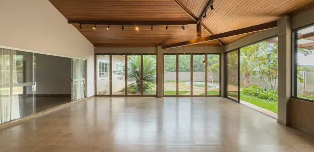 Casa de Condomínio com 5 Quartos para alugar, 475m² no Setor Habitacional Jardim Botânico, Brasília