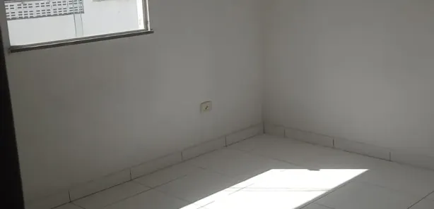 Apartamento com 2 Quartos para alugar, 10m² no Campo Limpo, Feira de Santana