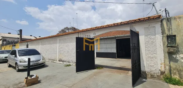 Galpão / Depósito / Armazém com 5 Quartos à venda, 680m² no Águas Lindas, Ananindeua