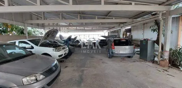Galpão / Depósito / Armazém com 8 Quartos à venda, 685m² no Ipê, Belo Horizonte