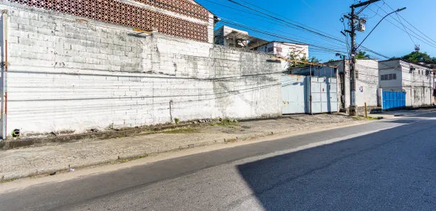 Galpão / Depósito / Armazém à venda, 2300m² no Ilha da Conceição, Niterói