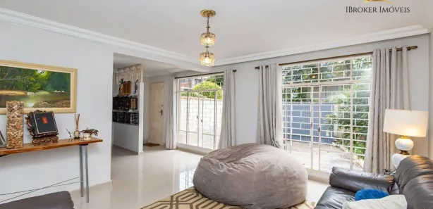 Sobrado com 3 Quartos à venda, 167m² no Ahú, Curitiba