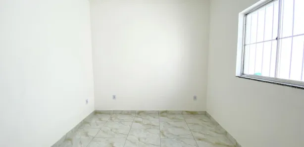 Casa com 1 Quarto para alugar, 60m² no Shangri-lá, Belford Roxo