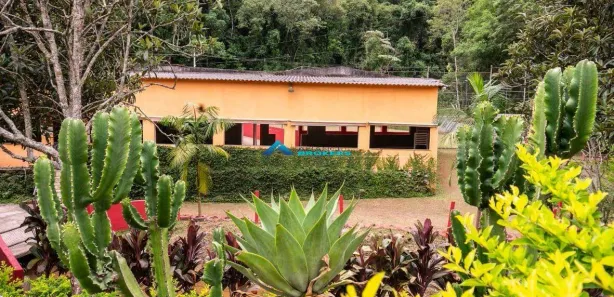 Fazenda / Sítio / Chácara com 5 Quartos à venda, 1500m² no Águas da Cascata, Francisco Morato