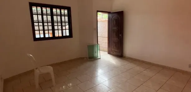Casa com 3 Quartos para alugar, 220m² no Flamengo, Maricá