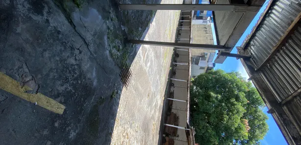Galpão / Depósito / Armazém para venda ou aluguel, 1368m² no Centro, Manaus