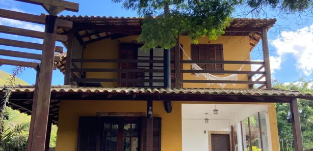 Casa com 3 Quartos à venda, 175m² no Samambaia, Petrópolis