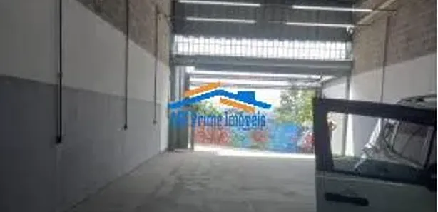 Galpão / Depósito / Armazém à venda, 225m² no Jardim Santo Estêvão, Carapicuíba