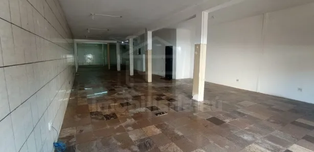 Loja / Salão / Ponto Comercial à venda, 210m² no Chácara Braz Miraglia, Jaú