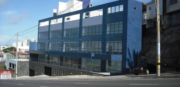 Prédio Inteiro para venda ou aluguel, 1782m² no Amaralina, Salvador