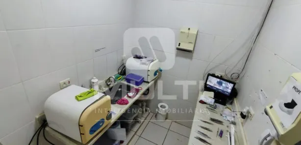 Loja / Salão / Ponto Comercial com 1 Quarto à venda, 97m² no Lídice, Uberlândia