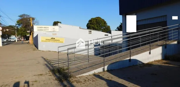 Galpão / Depósito / Armazém para venda ou aluguel, 880m² no Barão Geraldo, Campinas