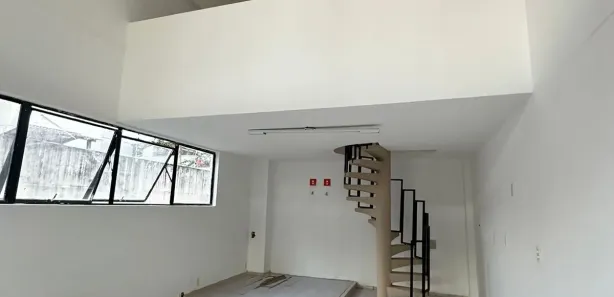 Loja / Salão / Ponto Comercial com 1 Quarto para alugar, 45m² no Tirol, Natal