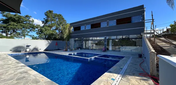 Fazenda / Sítio / Chácara com 3 Quartos à venda, 500m² no Carafá, Votorantim