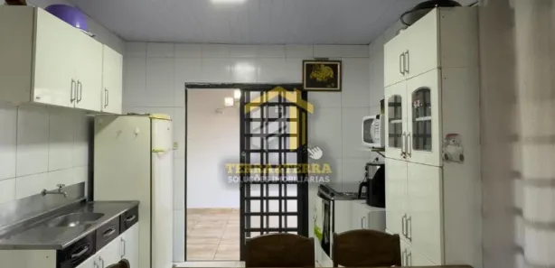 Casa com 3 Quartos para alugar, 10m² no Moradias Rio Alegre, Telêmaco Borba