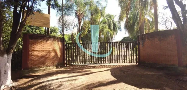 Fazenda / Sítio / Chácara com 3 Quartos para venda ou aluguel, 9693m² no Parque Tropical, Araraquara