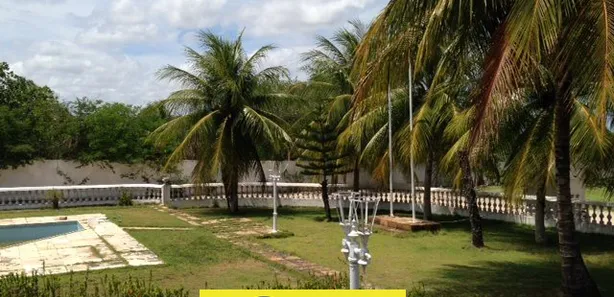 Fazenda / Sítio / Chácara com 4 Quartos para venda ou aluguel, 52600m² no Camará, Aquiraz