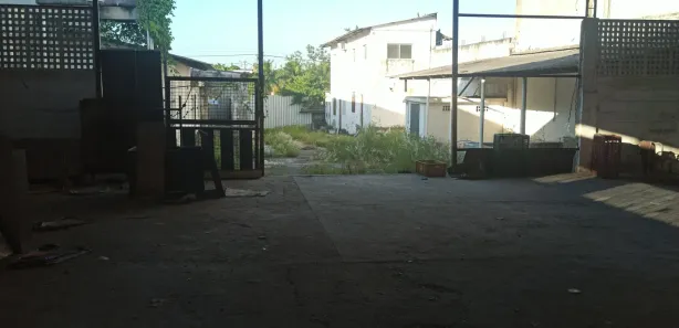 Galpão / Depósito / Armazém para alugar, 300m² no Laranjal, São Gonçalo