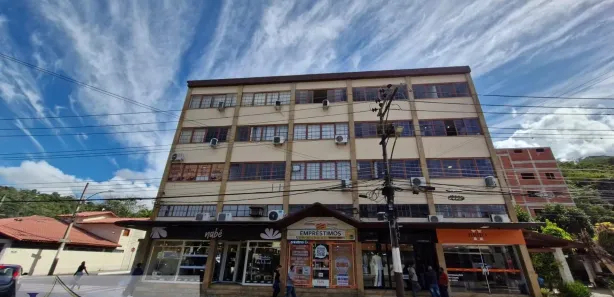 Conjunto Comercial / Sala à venda, 60m² no Centro, Miguel Pereira