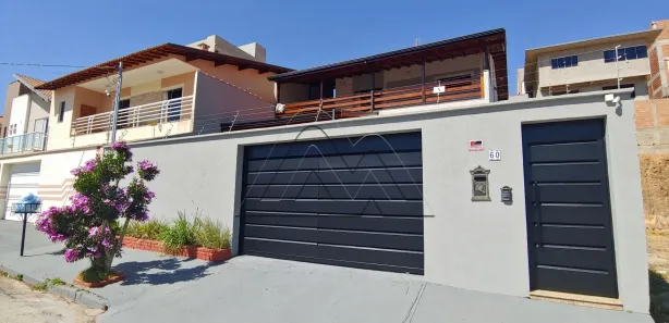 Sobrado com 2 Quartos à venda, 160m² no Residencial Morumbí, Poços de Caldas