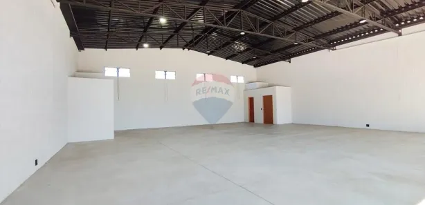 Galpão / Depósito / Armazém para alugar, 210m² no Condomínio Villa Verde Bragança, Bragança Paulista