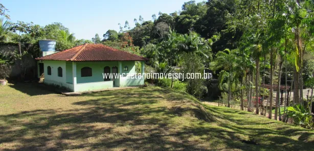Fazenda / Sítio / Chácara com 2 Quartos à venda, 3400m² no Papucaia, Cachoeiras de Macacu