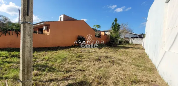 Terreno / Lote / Condomínio à venda, 300m² no Chácara das Flores, Santa Maria