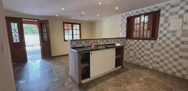 Casa com 4 Quartos para alugar, 200m² no Marina, Armação dos Búzios