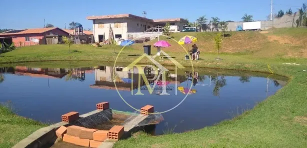 Fazenda / Sítio / Chácara com 3 Quartos à venda, 210m² no Fazenda Floresta, Alambari