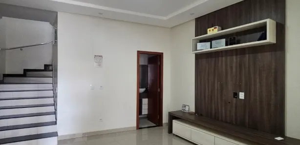 Prédio Inteiro com 3 Quartos à venda, 281m² no Vila Santa Isabel, Anápolis