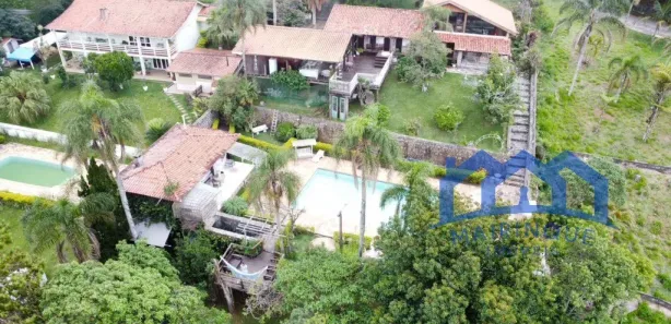Fazenda / Sítio / Chácara com 7 Quartos à venda, 4500m² no , Mairinque