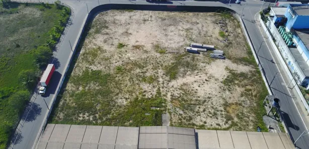 Galpão / Depósito / Armazém à venda, 8500m² no Centro, Camaçari