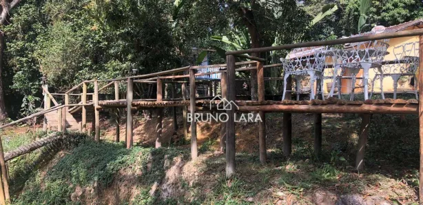 Fazenda / Sítio / Chácara com 3 Quartos à venda, 140m² no Pousada das Rosas, São Joaquim de Bicas