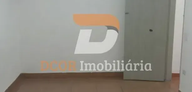 Casa com 2 Quartos para alugar, 47m² no Campanário, Diadema