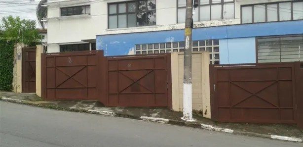 Prédio Inteiro para venda ou aluguel, 550m² no Jardim Lambreta, Cotia