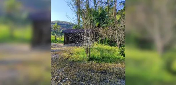 Fazenda / Sítio / Chácara com 3 Quartos à venda, 55000m² no , Campina Grande do Sul