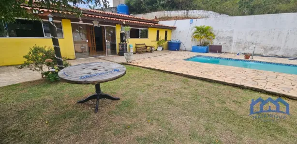 Fazenda / Sítio / Chácara com 4 Quartos à venda, 1000m² no , Mairinque