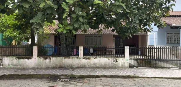 Terreno / Lote / Condomínio com 1 Quarto à venda, 80m² no , 